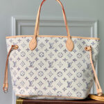 Louis Vuitton Neverfull MM M24905 Cream